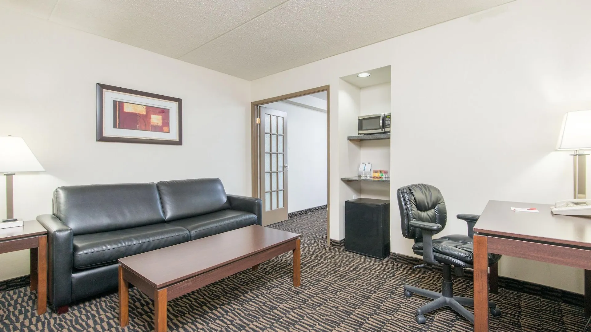 Ramada Plaza By Wyndham Niagara Falls 2*,