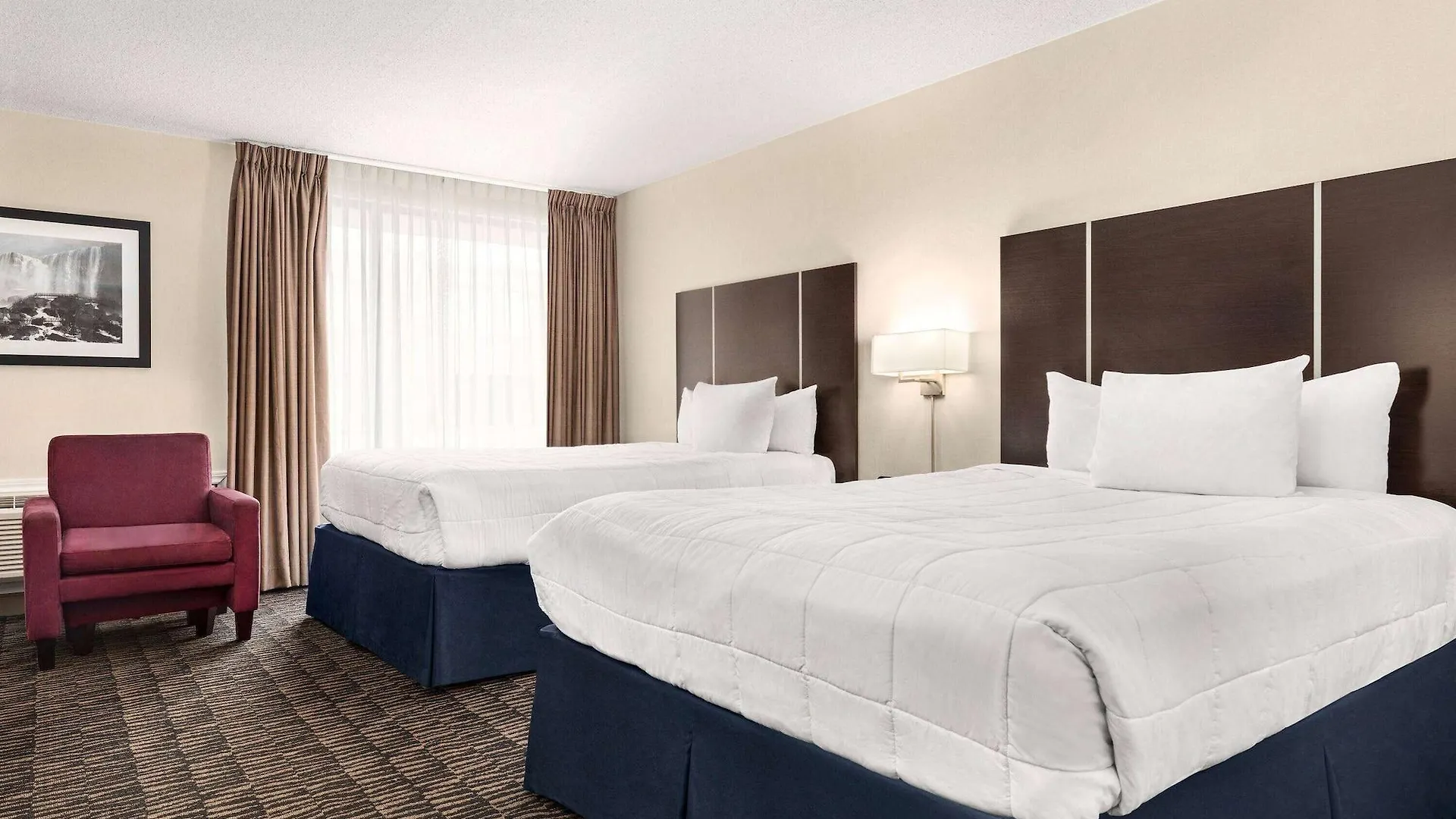 Hotel Ramada Plaza By Wyndham Niagara Falls